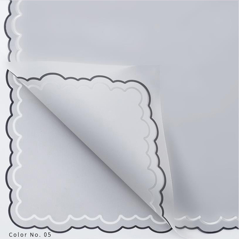 Papel de embrulho de flores com filme gelatinoso de pétalas