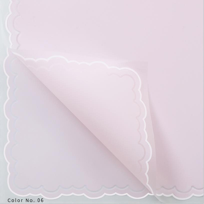Papel de embrulho de flores com filme gelatinoso de pétalas