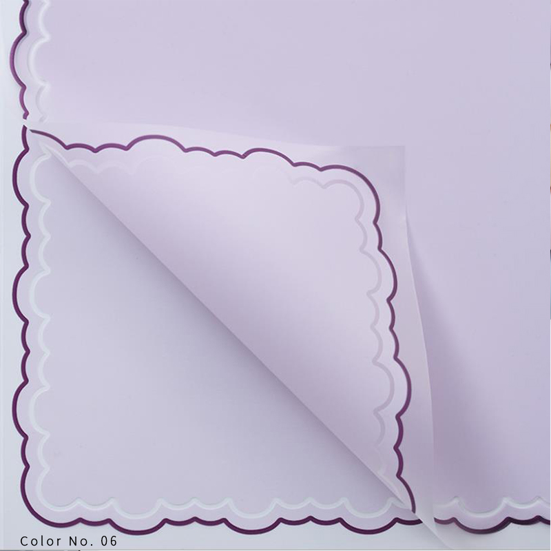 Papel de embrulho de flores com filme gelatinoso de pétalas