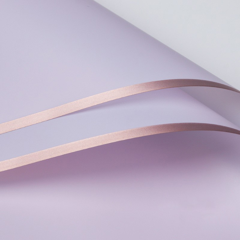 Papel de embrulho de flores fosco com bordas douradas