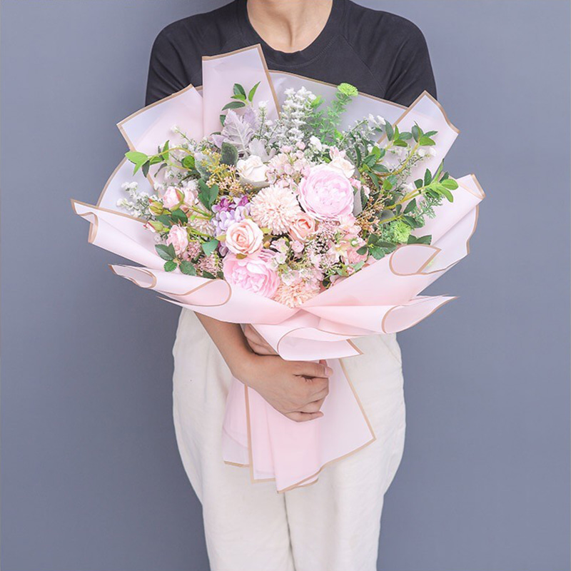 Papel de embrulho de flores fosco com bordas douradas