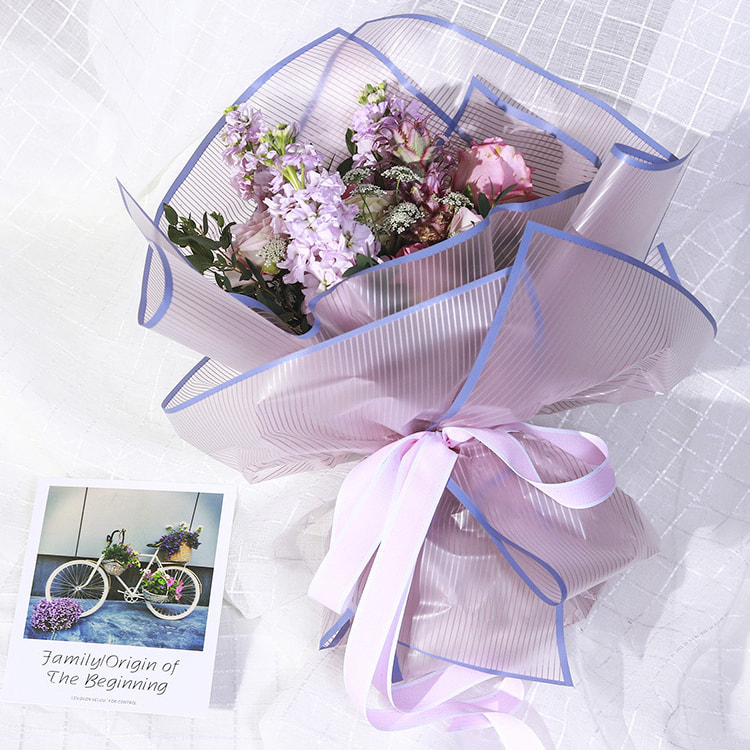 Papel de embrulho de flores listrado