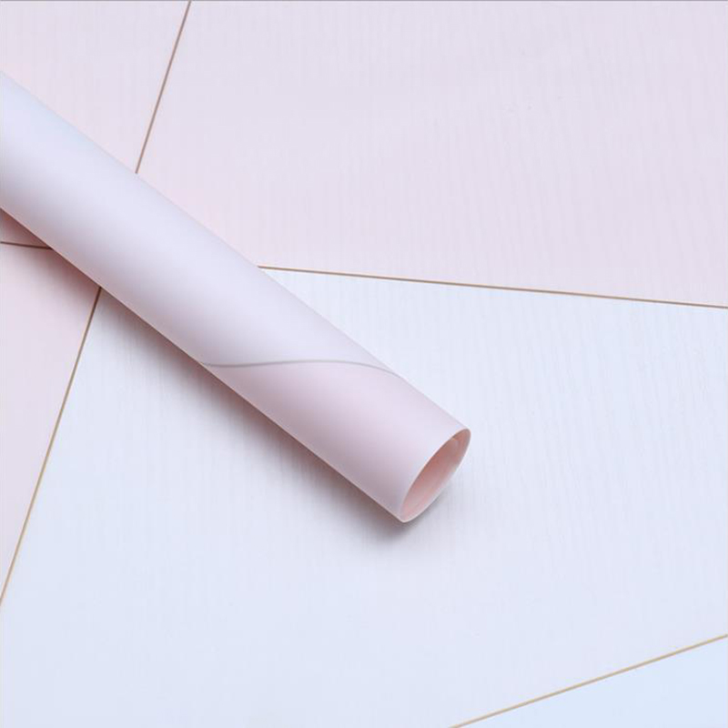 Buquê de flores à prova d'água envolvendo nosso papel com linha magnética