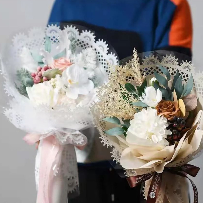 Papel embrulhado com renda impermeável espessada de plástico