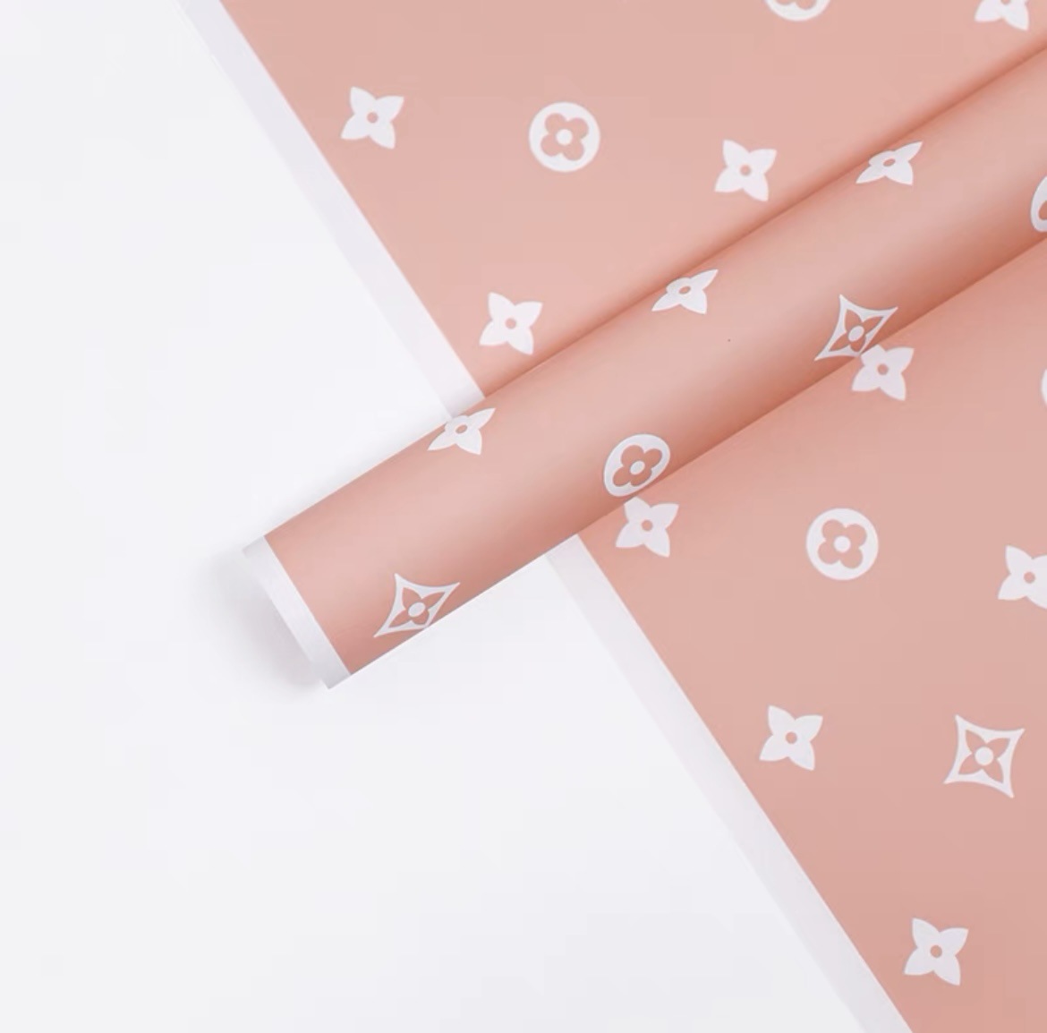Papel de embrulho da marca Louis