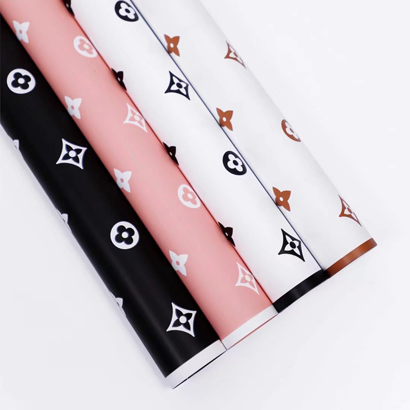 Papel de embrulho da marca Louis
