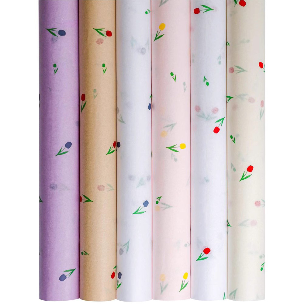Buquê de papel de embrulho grosso com palavras artísticas