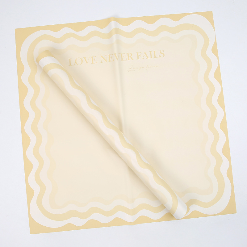 Papel de embrulho de flores sólidas com borda ondulada