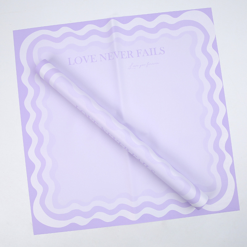Papel de embrulho de flores sólidas com borda ondulada