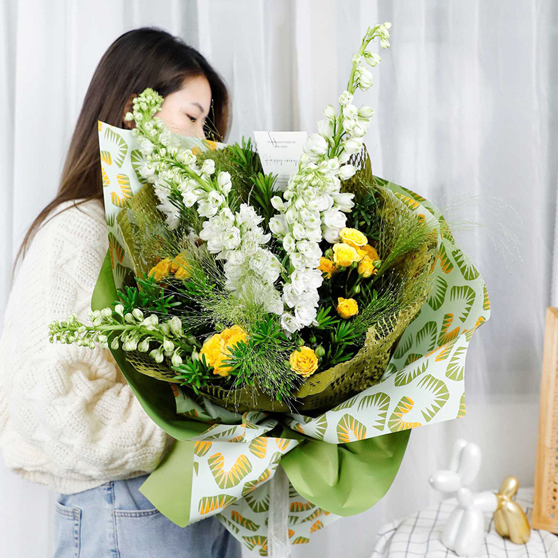 Seis papéis de embrulho de flores com estampa de folhas de cores vivas