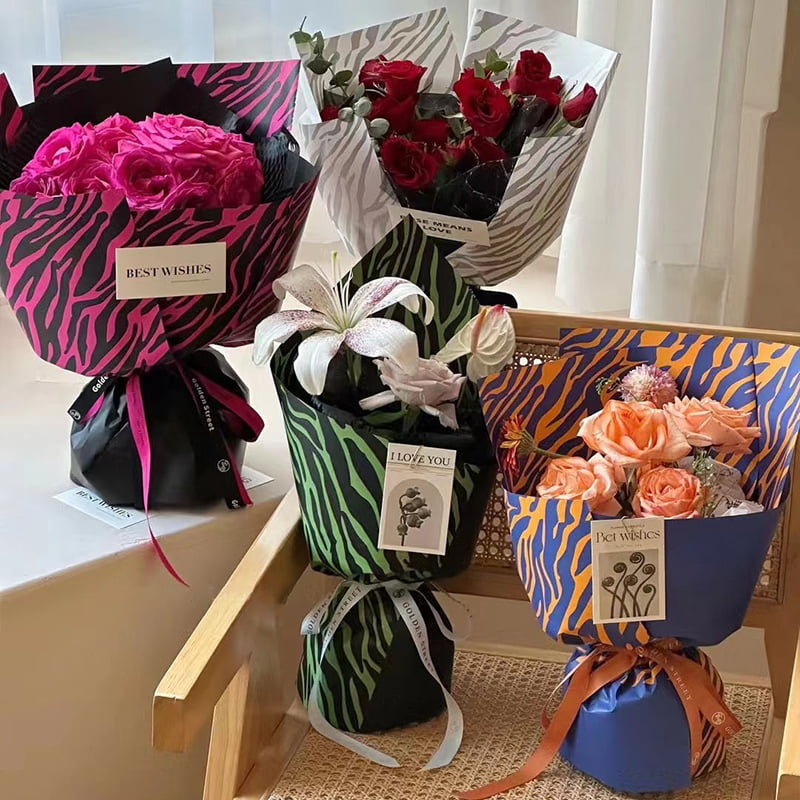 Papel de embrulho de flores de seis cores com estampa de zebra