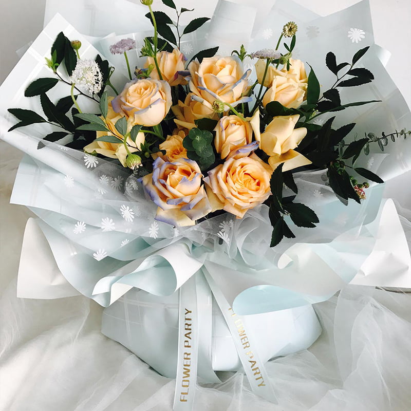 Papel de embrulho de flores com linha xadrez de oito cores