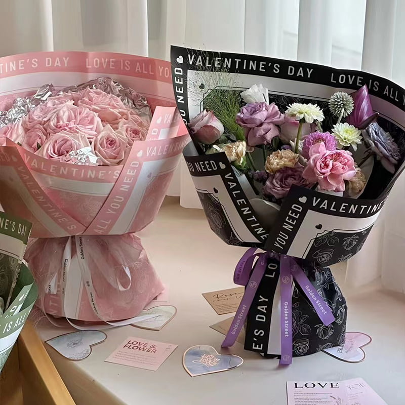 Papel de embrulho de flores com padrão rosa