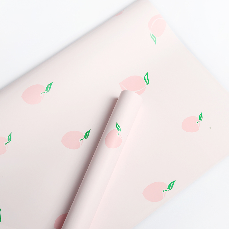 Papel de embrulho de buquê com padrão de frutas simples